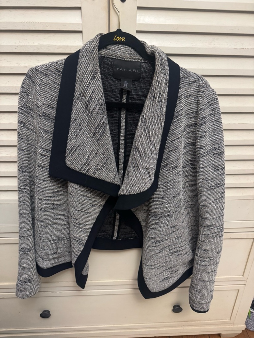 Tahari NWOT Open Front Blazer